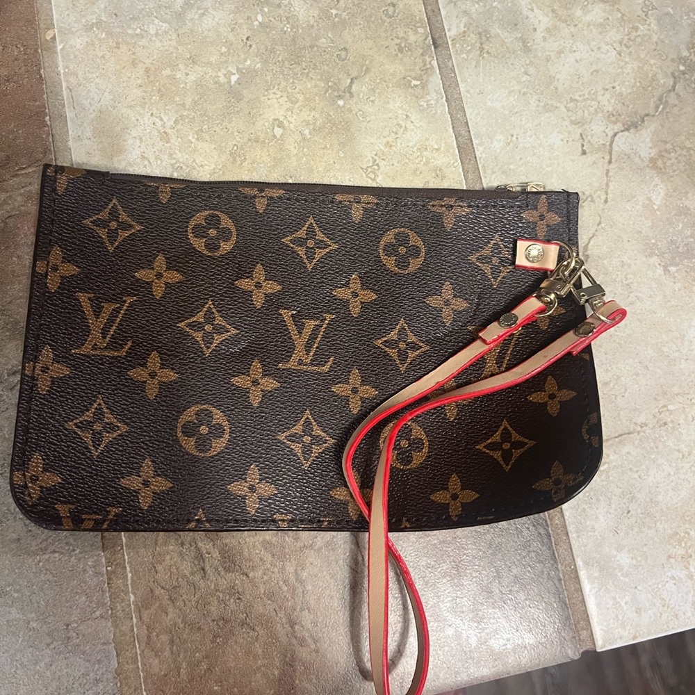Wristlet